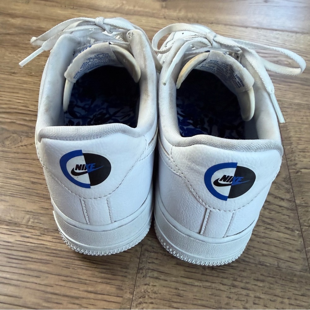 Nike Women's AIR FORCE 1 07 LX Leather Multi Logo Low Sneakers Size 8 - Picture 4 of 6